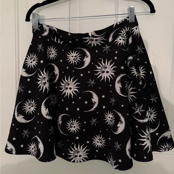 Hot Topic Black and White Celestial Skater Skirt 🌙💫⭐️🌟☀️ - Picture 6 of 9